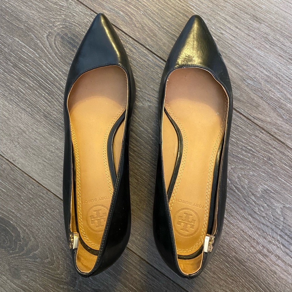 Tory Burch Elizabeth Kitten Heel Pump